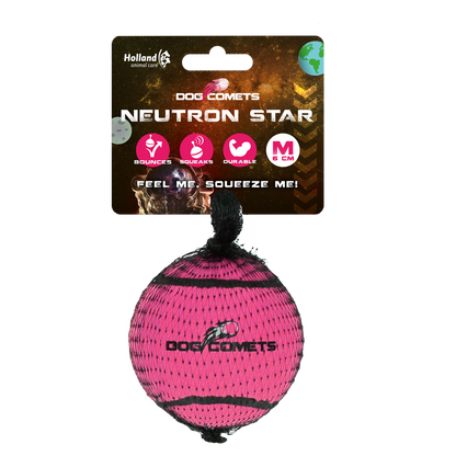 Dog comets Neutron Star Tennisbal met pieper M Roze 1st